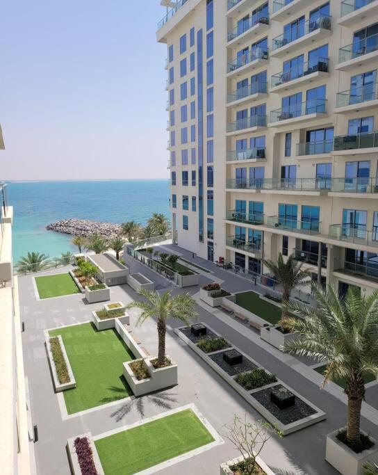 Ocean Whisper Ultra Luxe 1 Bedroom Apartment With A Private Beach - Al Marjan Island Ras Al-Chajma Zewnętrze zdjęcie